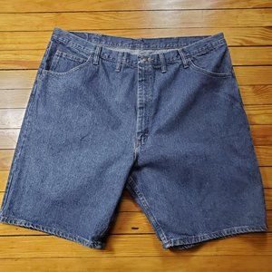 Men's Wrangler Medium to Dark Wash Denim Shorts - Sz 44 Regular